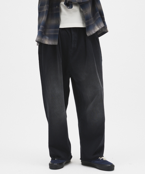JOURNAL STANDARD（ジャーナルスタンダード）の「エイジング フェード 2タック スウェット パンツ（スウェットパンツ・メンズ・チャコールグレー/ブラック・LARGE/MEDIUM）」の7枚目の写真