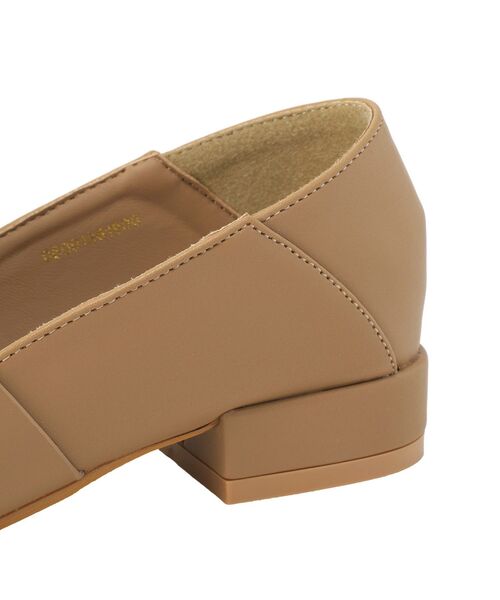 Green　Parks（グリーンパークス）の「グルカバブーシュパンプス（パンプス・レディース・ベージュ/シルバー/ブラック・M/L/S）」の22枚目の写真