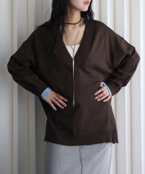 YENNA（イェンナ）の「【ディープVネック 配色レイヤードスリーブルーズニット】深Vネックニット/バイカラースリーブ（ニット/セーター・レディース・ブラウン/ネイビー/アイボリー・FREE）」の17枚目の写真