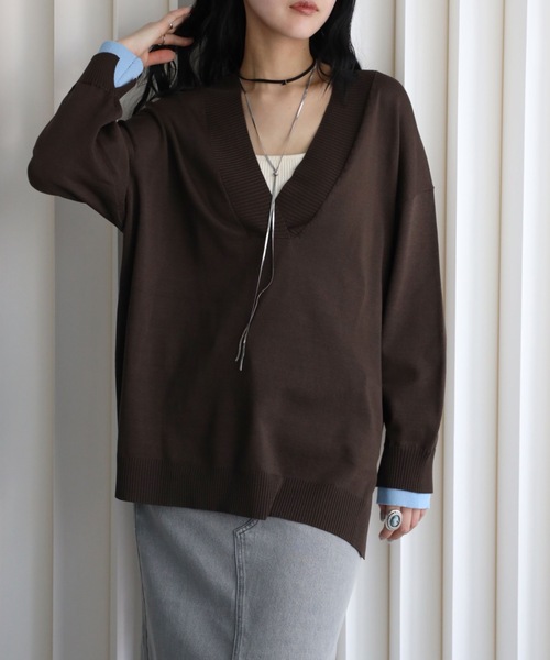 YENNA（イェンナ）の「【ディープVネック 配色レイヤードスリーブルーズニット】深Vネックニット/バイカラースリーブ（ニット/セーター・レディース・ブラウン/ネイビー/アイボリー・FREE）」の19枚目の写真