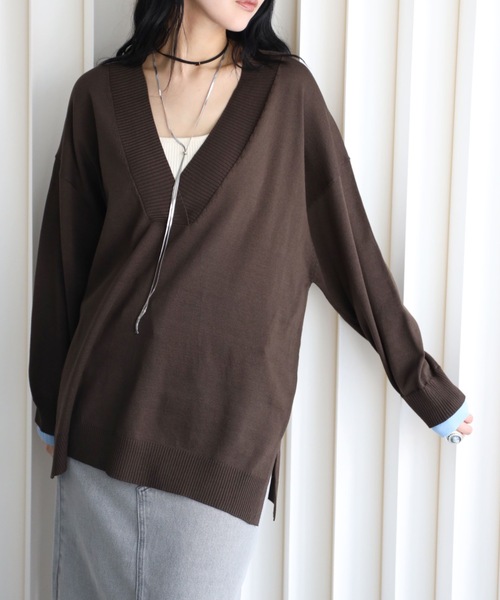 YENNA（イェンナ）の「【ディープVネック 配色レイヤードスリーブルーズニット】深Vネックニット/バイカラースリーブ（ニット/セーター・レディース・ブラウン/ネイビー/アイボリー・FREE）」の14枚目の写真