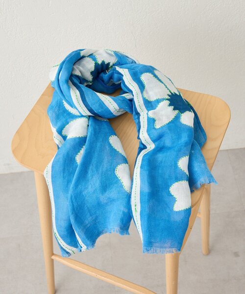 ear PAPILLONNER(イアパピヨネ)の「【JAITUSH】BIG FLOWER STOLE/花柄ストール(ストール/ショール・レディース・レッド/ブルー・FREE)」の3枚目の写真