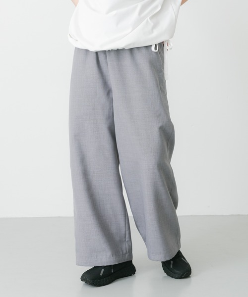 EKAL（エカル）の「『UR TECH DRYLUXE』ハイツイストイージートラウザー（その他パンツ・レディース・グレー/ブルーグレー/ネイビー・ONE）」の4枚目の写真