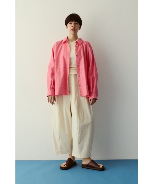 HeRIN.CYE(ヘリンドットサイ)の「Back shirring shirt バックシャーリングシャツ(シャツ/ブラウス・レディース・ピンク/ライトベージュ/ブラック・FREE)」の21枚目の写真