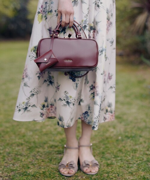 TOCCA(トッカ)の「CLAVIER LEATHER BOSTON BAG ボストンバッグ(ボストンバッグ・レディース・ベージュ系/レッド系/ブラック系・F)」の16枚目の写真