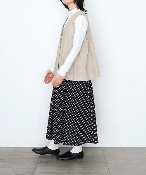 オオカミとフクロウ（オオカミとフクロウ）の「オオカミと小鳥の囀る木の下で“あわせ”（Tシャツ/カットソー・レディース・ブラック/オフホワイト/ライトグリーン・FREE）」の11枚目の写真