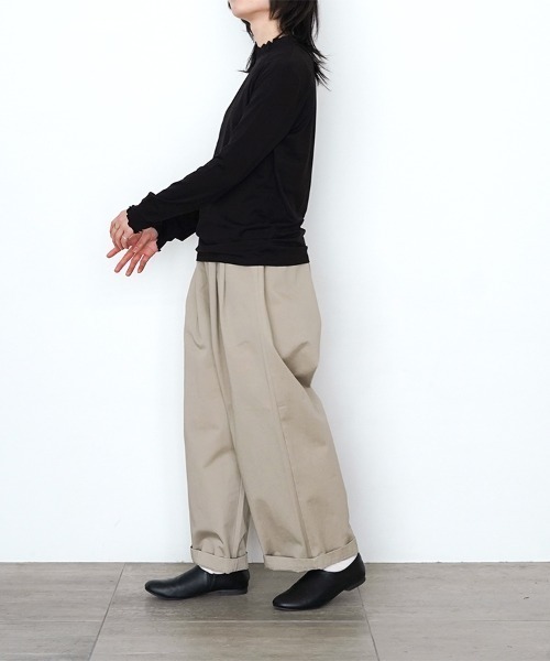 オオカミとフクロウ（オオカミとフクロウ）の「オオカミと小鳥の囀る木の下で“あわせ”（Tシャツ/カットソー・レディース・ブラック/オフホワイト/ライトグリーン・FREE）」の7枚目の写真