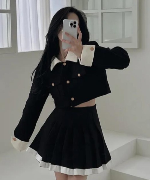 semplice(センプリチェ)の「セットアップ【韓国ファッション】(セットアップ・レディース・ブラック/アイボリー・F)」の6枚目の写真