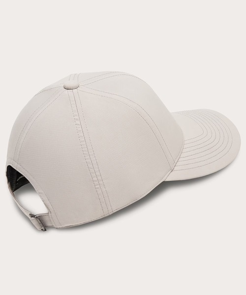 OAKLEY(オークリー)の「OAKLEY/オークリー キャップ ESSENTIAL METAL CAP 25.0 FOS902035(キャップ・メンズ・ブラック/ダークグレー/ベージュ・FREE)」の11枚目の写真