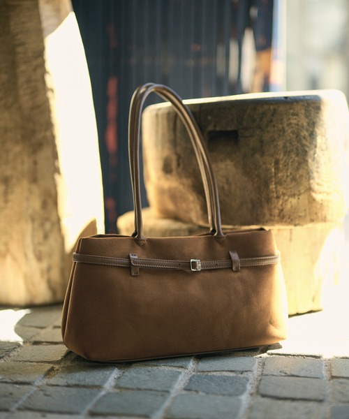 LAULEN(ローレン)の「suede touch belted shoulder bag /スエード調ベルト付きショルダーバッグ(ショルダーバッグ・レディース・キャメル・FREE)」の16枚目の写真