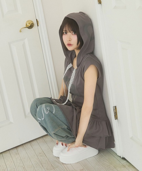 rumnel:(ルムネル)の「フーディーロゴミニワンピ / Hoodie Logo Mini One-piece(ワンピース・レディース・チャコール/アイボリー・FREE)」の18枚目の写真