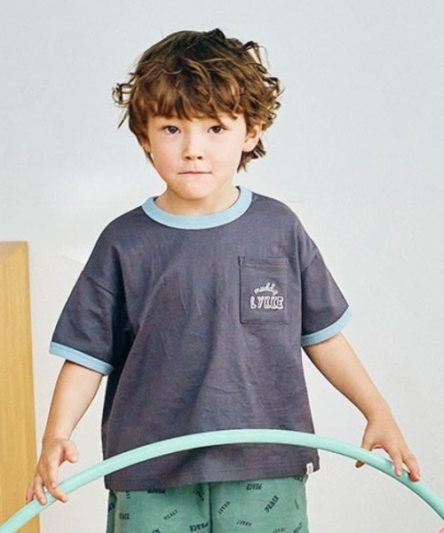 LYKKE(リッケ)の「乾燥機OKな半袖Tシャツ(Tシャツ/カットソー・キッズ・ライトブルー/アイボリー/レッド系その他/ピンク/イエロー/チャコール・90/100/110/120/130/80)」の3枚目の写真