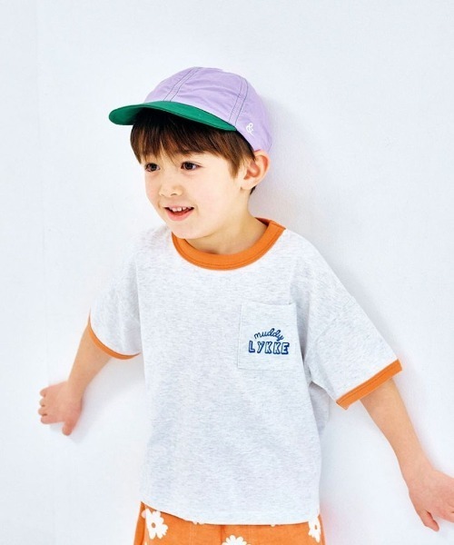 LYKKE(リッケ)の「乾燥機OKな半袖Tシャツ(Tシャツ/カットソー・キッズ・ライトブルー/アイボリー/レッド系その他/ピンク/イエロー/チャコール・90/100/110/120/130/80)」の2枚目の写真