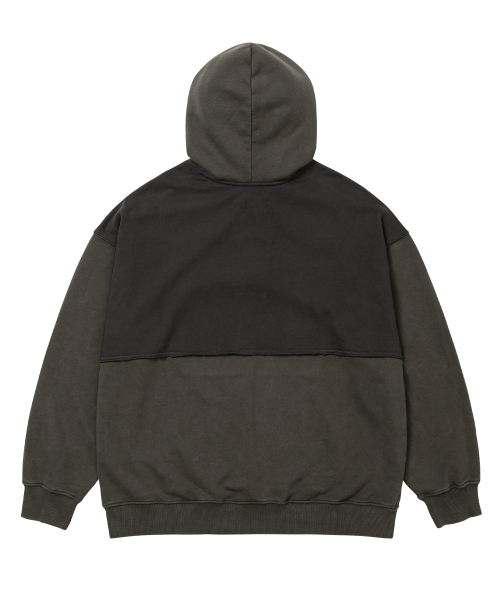 AJOBYAJO（アジョバイアジョ）の「[PBA] Arch Logo Washed Layered Hoodie [CHARCOAL]（パーカー・メンズ・その他・LARGE/X-LARGE）」の3枚目の写真