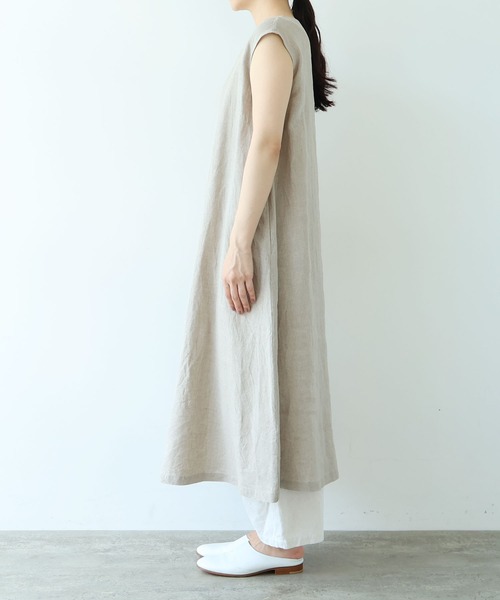 yuni(ユニ )の「40/1 Linen one-piece(ワンピース・レディース・ブラック/キナリ・FREE)」の15枚目の写真