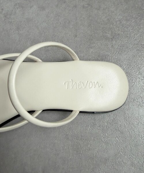 Thevon(ゼボン)の「ニュアンストングチューブサンダル(サンダル・レディース・アイボリー/ブラック・M/L)」の7枚目の写真
