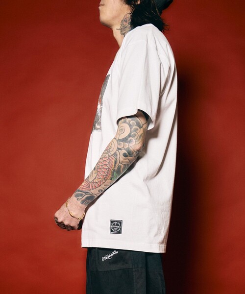 NineMicrophones(ナインマイクロフォンズ)の「SUNNY TEE(Tシャツ/カットソー・メンズ・ブラック/ホワイト・MEDIUM/SMALL/XX-LARGE/X-LARGE/LARGE)」の13枚目の写真