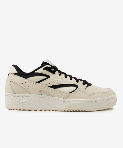 Reebok（リーボック）の「ATRチル 96 / ATR CHILL 96 SA（スニーカー・メンズ・ブラック/ホワイト・24.0cm/24.5cm/23.5cm/23.0cm/30.0cm/29.0cm/28.5cm/28.0cm/25.5cm/25.0cm/27.5cm/27.0cm/26.5cm/26.0cm）」の2枚目の写真