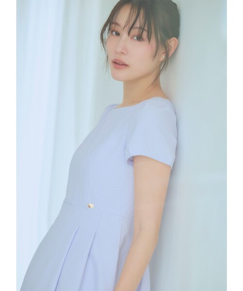 TOCCA(トッカ)の「MELLOW PUFF ドレス(ワンピース・レディース・ネイビー系/ライラック系・00/0/2/4/6)」の3枚目の写真