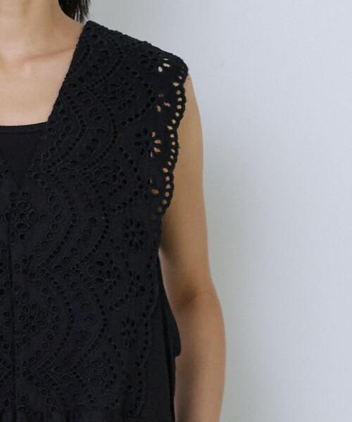 ADIEU TRISTESSE(アデュートリステス)の「カットワーク刺繍サロペット(サロペット/オーバーオール・レディース・ベージュ/ブラック・38)」の16枚目の写真