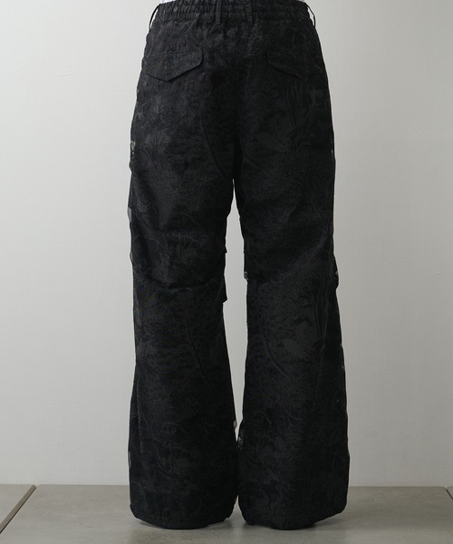 TAAKK(ターク)の「【TAAKK】別注PARACHUTE PANTS(その他パンツ・メンズ・ホワイト/ブラック・3/2)」の14枚目の写真