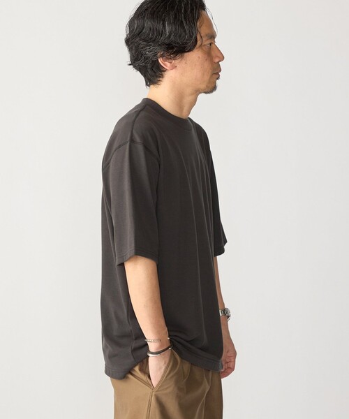 SHIPS(シップス)の「THYARD: COOLMAX(R) クルーネック Tシャツ(Tシャツ/カットソー・メンズ・ブラック/ネイビー/グレー/ホワイト・2/3/4)」の13枚目の写真
