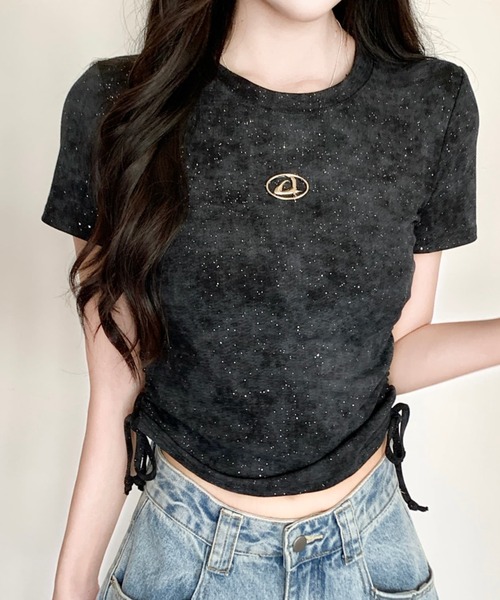 Sibra(シブラ)の「きらきら 綿95%ラメサイドギャザー半袖トップス(Tシャツ/カットソー・レディース・ホワイト/ベージュ/ブラック・M)」の1枚目の写真