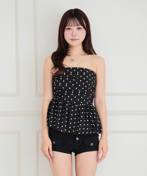 ALLuRing ChaRm(アリュリングチャーム)の「Dot Peplum Bandeau Top / ドットペプラムバンドゥトップ(チューブトップ・レディース・ブラック/ホワイト・FREE)」の18枚目の写真