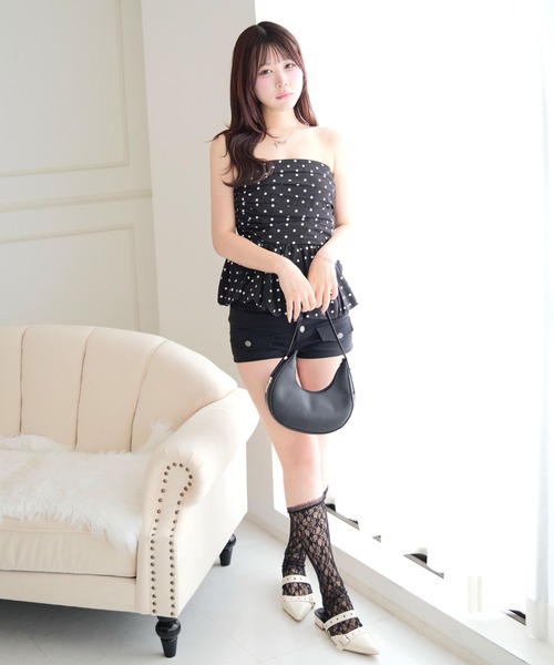 ALLuRing ChaRm(アリュリングチャーム)の「Dot Peplum Bandeau Top / ドットペプラムバンドゥトップ(チューブトップ・レディース・ブラック/ホワイト・FREE)」の8枚目の写真