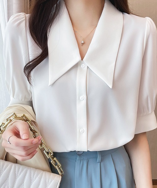 LUCPY（ラクピー）の「ビッグカラーパフスリーブブラウス（シャツ/ブラウス・レディース・ホワイト/ブルー・MEDIUM/SMALL/X-LARGE/LARGE）」の3枚目の写真