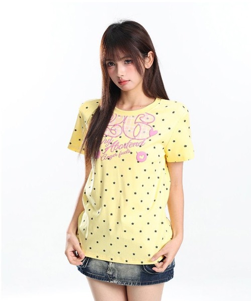 AsheKsha(アシクシャ)の「星柄とアルファベットのプリント半袖Tシャツ(Tシャツ/カットソー・レディース・イエロー・M)」の7枚目の写真