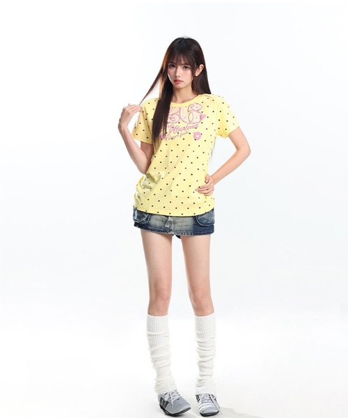 AsheKsha(アシクシャ)の「星柄とアルファベットのプリント半袖Tシャツ(Tシャツ/カットソー・レディース・イエロー・M)」の15枚目の写真