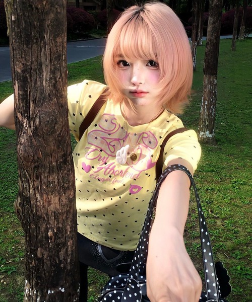 AsheKsha(アシクシャ)の「星柄とアルファベットのプリント半袖Tシャツ(Tシャツ/カットソー・レディース・イエロー・M)」の11枚目の写真