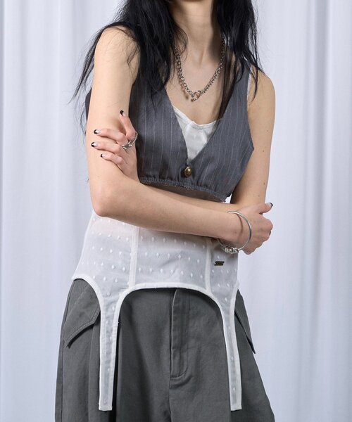 Six M(シックスエム)の「【SixM 】 Stripe Bustier(シャツ/ブラウス・レディース・ネイビー/グレー・FREE)」の3枚目の写真