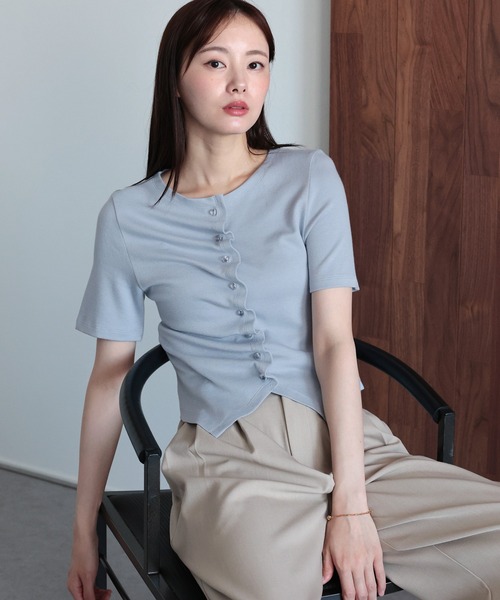 J by blue(ジェイバイブルー)の「《新色追加》フロントギャザーリブカットソー(Tシャツ/カットソー・レディース・ブラック/ブルー/オフホワイト/ブラウン・MEDIUM)」の15枚目の写真