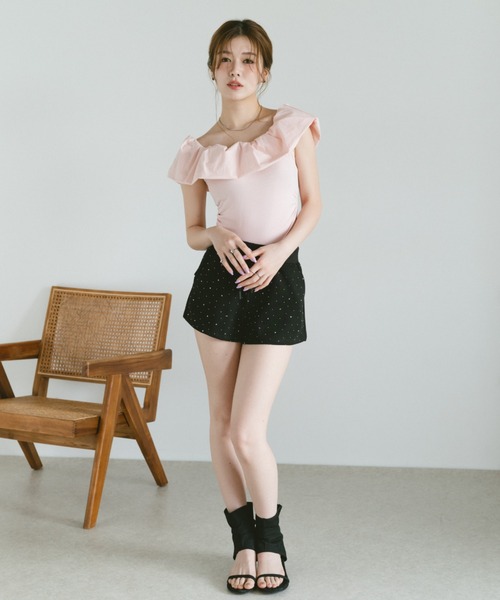 VANNIE U(ヴァニーユー)の「2wayフリルオフショルダーカットソー(バレッタ/ヘアクリップ・レディース・ピンク/ホワイト・FREE)」の11枚目の写真
