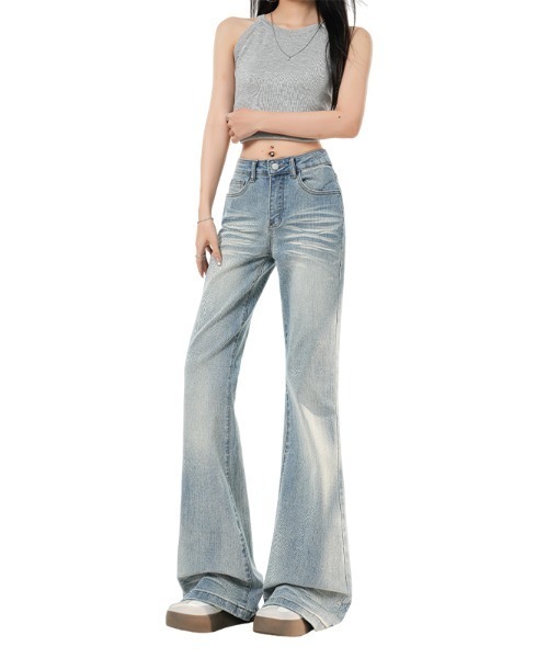 AMAJI(アマジ)の「ヒゲ加工 フレアデニムパンツ(デニムパンツ・レディース・ライトブルー・SMALL/MEDIUM/LARGE/X-LARGE)」の1枚目の写真