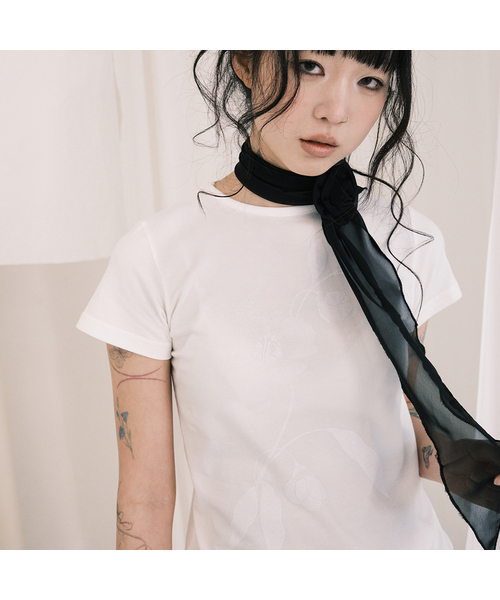 FRAGFARM(フラグファーム)の「ピオニーフラワーTシャツ (2カラー)(Tシャツ/カットソー・レディース・ブラック/ホワイト・FREE)」の2枚目の写真