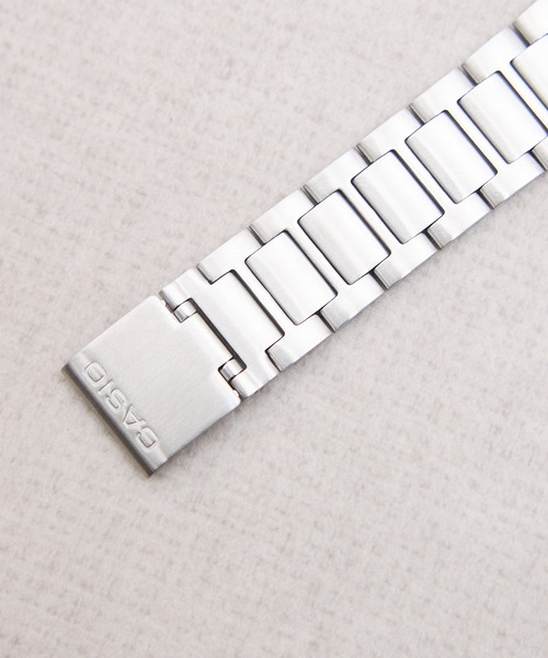 CASIO(カシオ)の「CASIO カシオ:CASIO CLASSIC A158WEA(アナログ腕時計・レディース・ネイビー/ブラック/シルバー・FREE)」の8枚目の写真