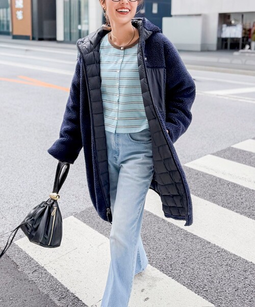 NOLLEY’S（ノーリーズ）の「◇【WEB限定】【TAION/タイオン】ボア×ダウンフードロングダ(リバーシブル)（ダウンジャケット/コート・レディース・ネイビー/ブラック・S/M）」の8枚目の写真