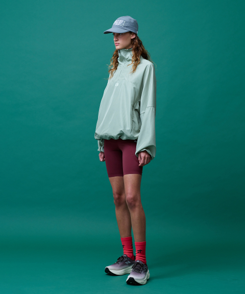 MENASOO(ミナス)の「Unisex Easy Move Half Zip_Mint(ナイロンジャケット・レディース・ミント・1/2)」の3枚目の写真