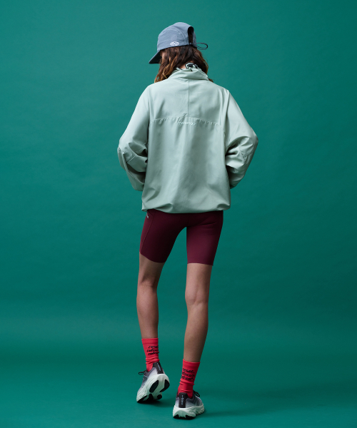MENASOO(ミナス)の「Unisex Easy Move Half Zip_Mint(ナイロンジャケット・レディース・ミント・1/2)」の7枚目の写真