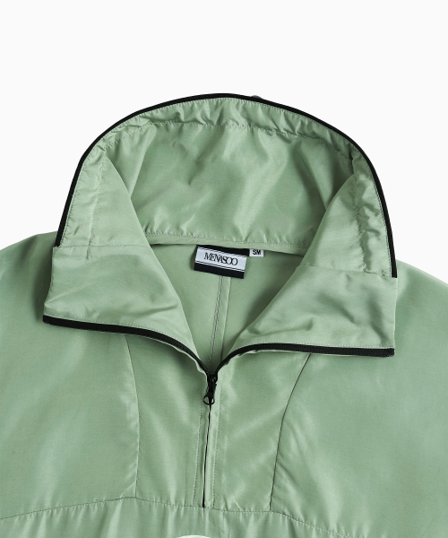 MENASOO(ミナス)の「Unisex Easy Move Half Zip_Mint(ナイロンジャケット・レディース・ミント・1/2)」の12枚目の写真