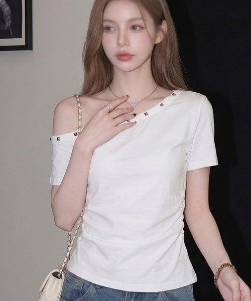 gossip!ロサンゼルス(ゴシップロサンゼルス)の「【Y2Kガーリー】 アンバランスショルダーTシャツ(Tシャツ/カットソー・レディース・ブラック/ホワイト・M)」の11枚目の写真