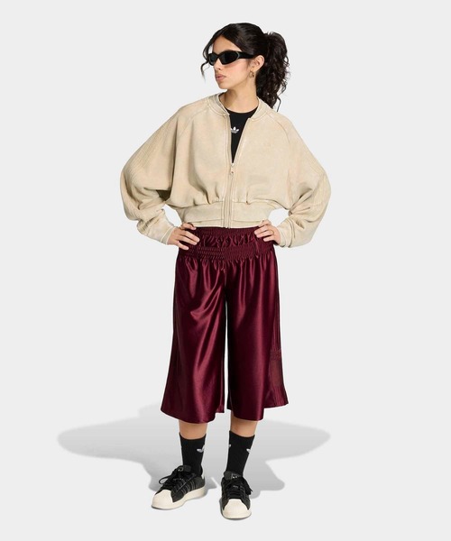 adidas（アディダス）の「SST ダブルレイヤード クロップド丈 トラックトップ / ジャージ / トラックジャケット / アディダスオリジナルス adidas Originals（ジャージ・レディース・ベージュ・XX-LARGE/LARGE/MEDIUM/SMALL/X-LARGE/X-SMALL）」の5枚目の写真