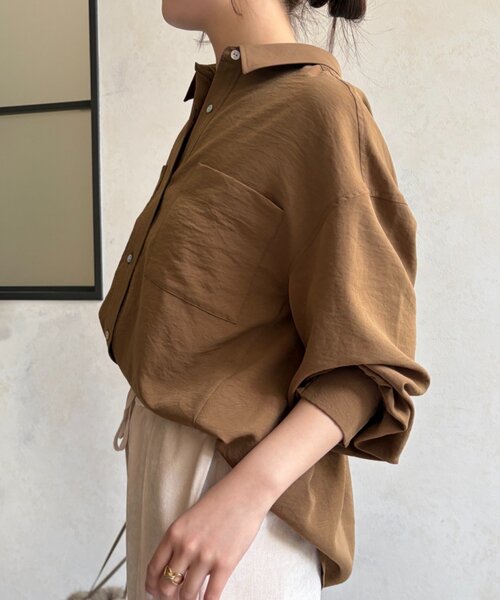 Jena espace merveilleux(ジェナ エスパスメルヴェイユ)の「トロミタックインシャツ(シャツ/ブラウス・レディース・オレンジ/カーキ/アイボリー・FREE)」の16枚目の写真
