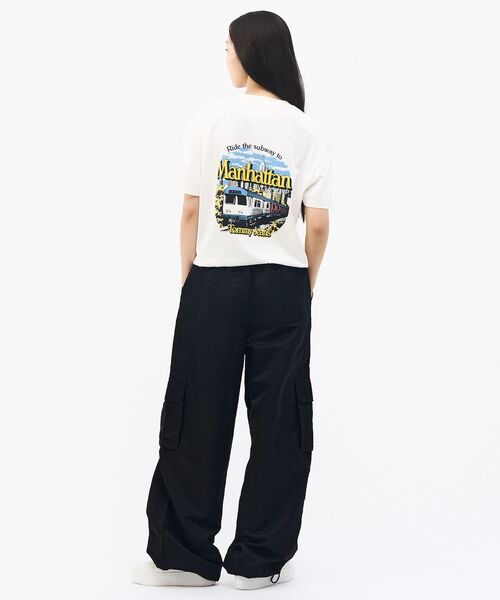 tommy jeans(トミー ジーンズ)の「NYCノベルティショートスリーブTシャツ(Tシャツ/カットソー・メンズ・ブラック/ホワイト・SMALL/LARGE/MEDIUM)」の16枚目の写真