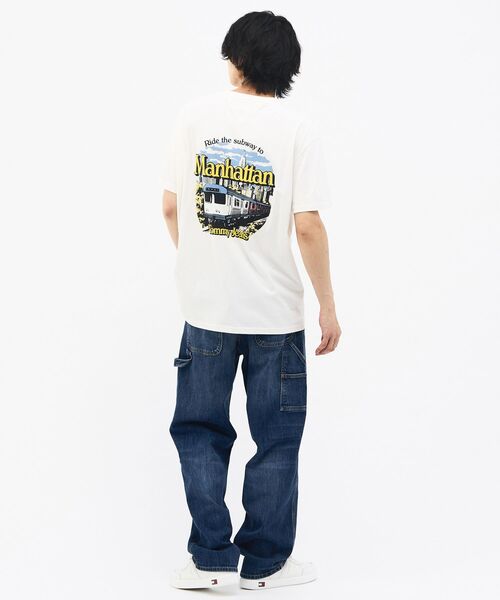 tommy jeans(トミー ジーンズ)の「NYCノベルティショートスリーブTシャツ(Tシャツ/カットソー・メンズ・ブラック/ホワイト・SMALL/LARGE/MEDIUM)」の19枚目の写真