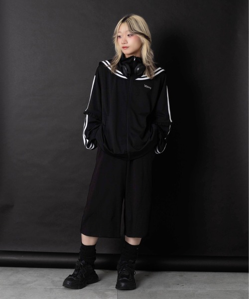 Whinny(ホワイニー)の「Whinny/【2026夏新作♪】未来的カリスマセーラージャージ(ブルゾン・レディース・ネイビー/ホワイト/ブラック・FREE)」の14枚目の写真