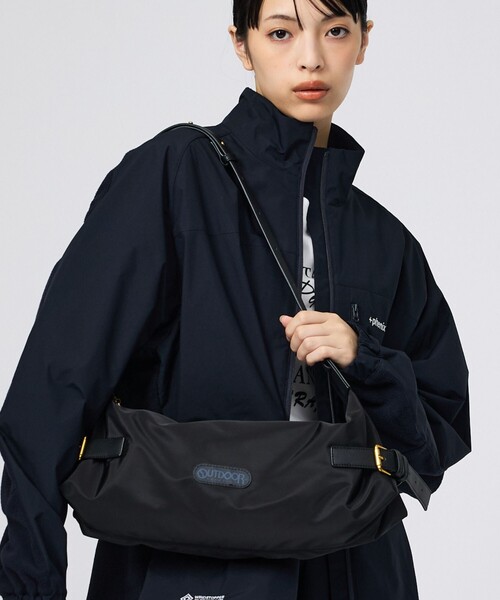 OUTDOOR PRODUCTS（アウトドアプロダクツ）の「【OUTDOOR PRODUCTS / アウトドアプロダクツ】バックルベルト ショルダーバッグ（ショルダーバッグ・レディース・ブラウン/ブラック/カーキ/アイボリー・フリー）」の3枚目の写真